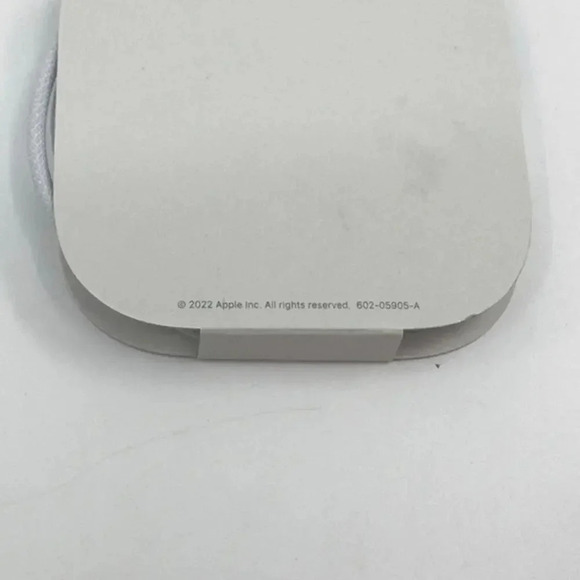 NEW Apple iWatch Magnetic Fast Charger to USB-C Cable White - Picture 4 of 5